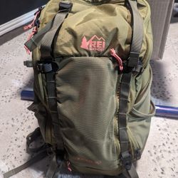 REI Trail 40 Pack