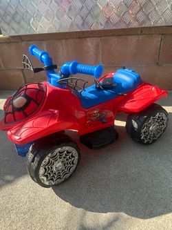 Marvel Spider-Man 6V Ride-On Toy with Helmet