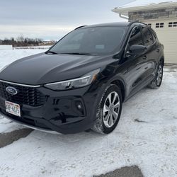 2024 Ford Escape Platinum Hybrid AWD