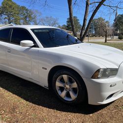 2013 Dodge Charger V6 