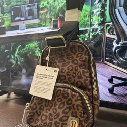 Lululemon Everywhere Sling Bag Small In Leopard Print 2L (Great Gift)