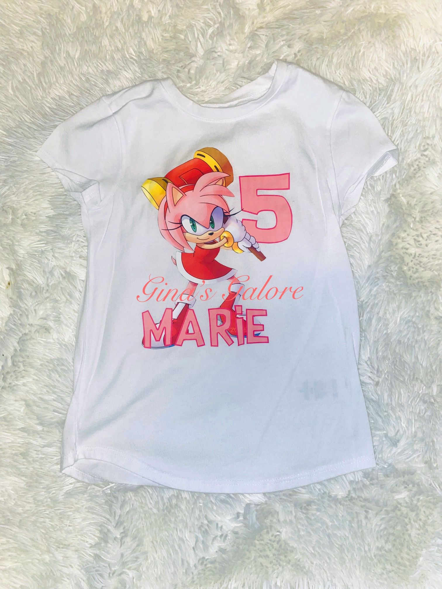 Amy Rose Sonic birthday shirt, cake topper and goody bags
