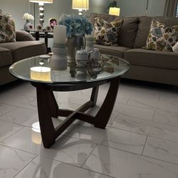 Coffetable And 2 Corners Tables 
