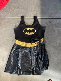 Woman’s batgirl costume