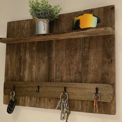 Custom farmhouse reclaimed key rack