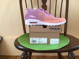 Sneakers Reebok classic pastels size 6 new