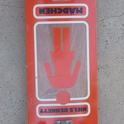 Niels Bennett Madchen Skateboard