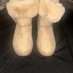 Juicy Couture Boots Size 7 1/2 