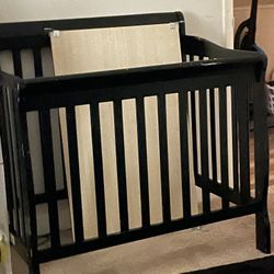Used Baby Crib 