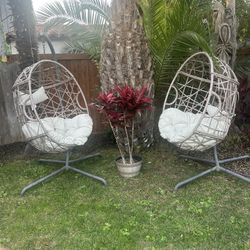 2 Large Swing Chairs