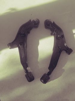 LOW ARM CONTROL INFINITI 2002