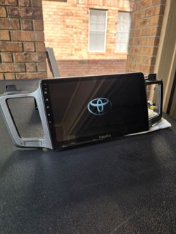 Toyota Rav4 10.2" Apple Carplay and Android Auto radio