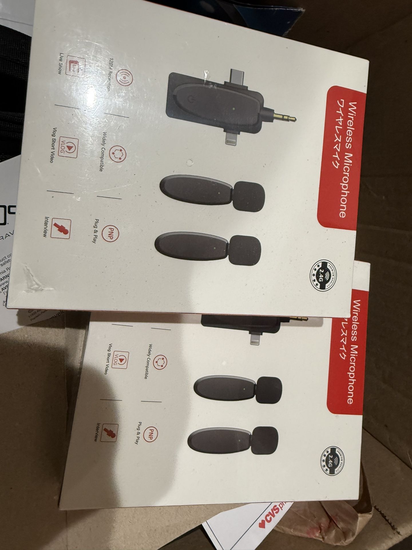 New And Sealed Wireless Microphone