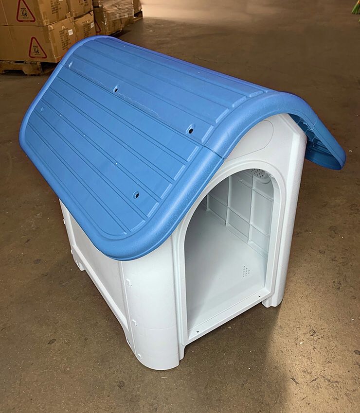 (NEW) $45 Plastic Dog House Small/Medium Pet Indoor Outdoor All Weather Shelter Cage Kennel 30x23x26”