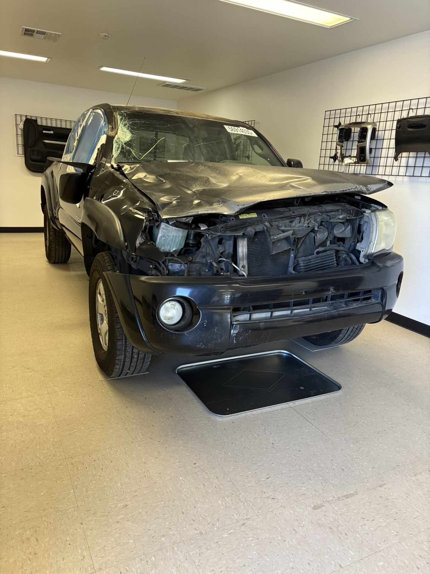 Auto Parts 2005 Toyota Tacoma