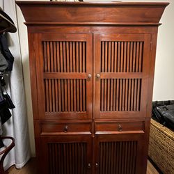 Beautiful Armoire - Moving Must Sell!