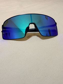 2 styles/ colors