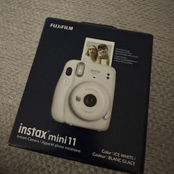 Insta Mini 11