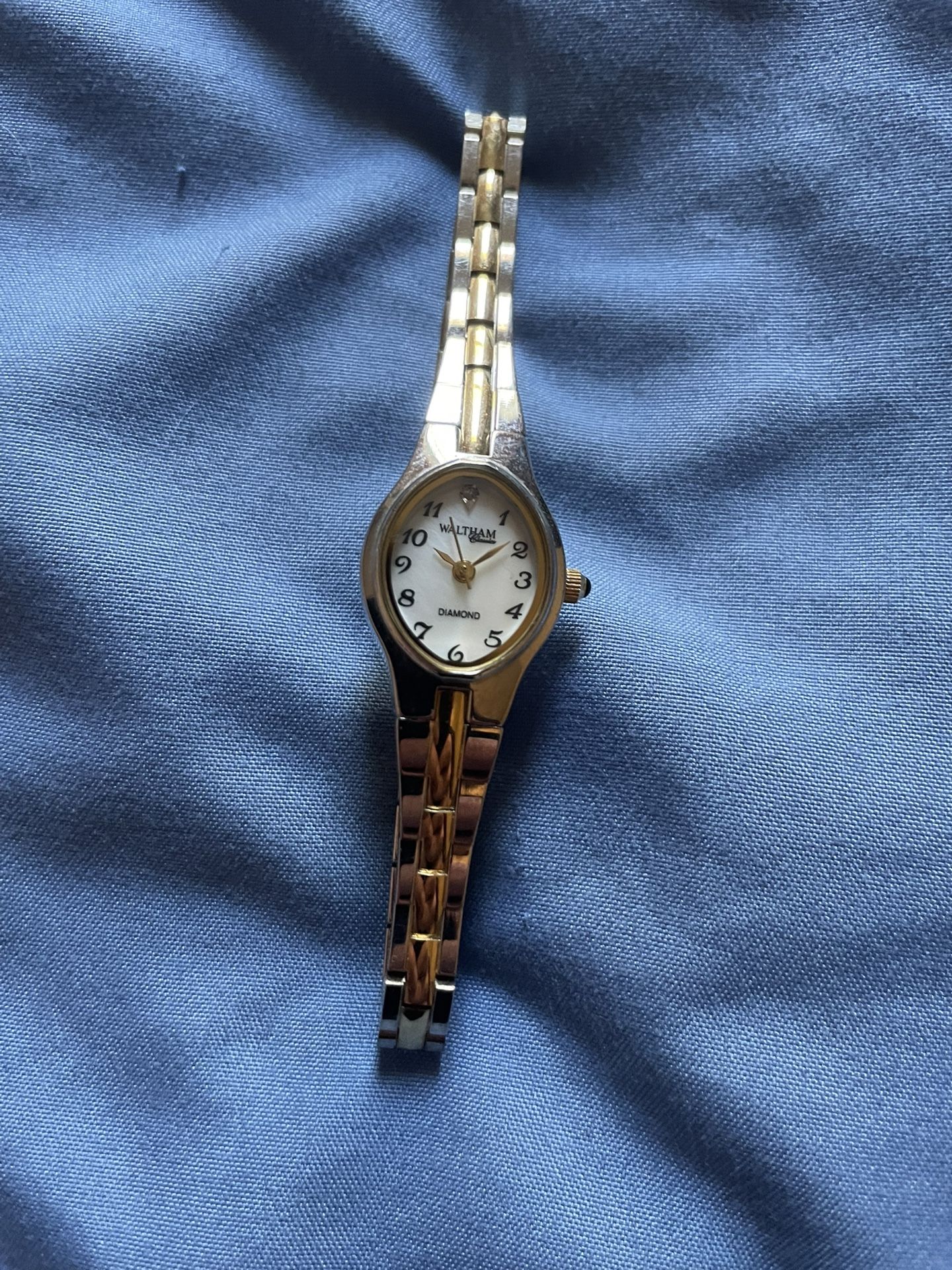 Waltham Quartz Ladies Wristwatch