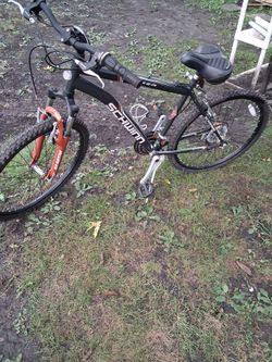Mens bicycle great condition ready to ride size 26 schwinn