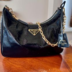 PRADA Re-edition 2005 Naplak Patent Leather Bag With Charm Black Authentic 
