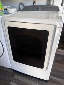 Samsung 7.4 Cu. Ft. Gas Dryer w/ Steam & Sensor Dry – Works Great