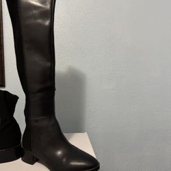 Woman Size 5 1/2 Boots 