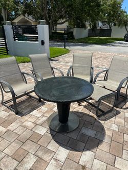 Outdoor furniture set