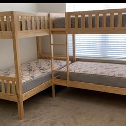 Corner Twin Size Bunk Bed