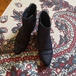 Faux Fur Dark Blue/ Black Ankle  Boot. Size 7