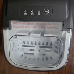 AG LUCKY ICE MAKER