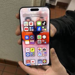iPhone 15 Pro Max 256gb W Tik Tok