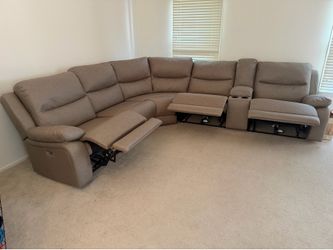 Signature Design by Ashley Sectional with Power Recliners