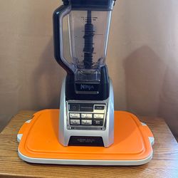 ⚡ Ninja Professional Blender – 1500W – Works Great – MUST GO