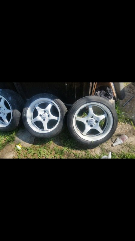Enkei circular wheels 4lug