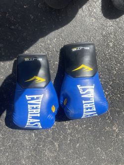 Barely Used Boxing Gloves Mens