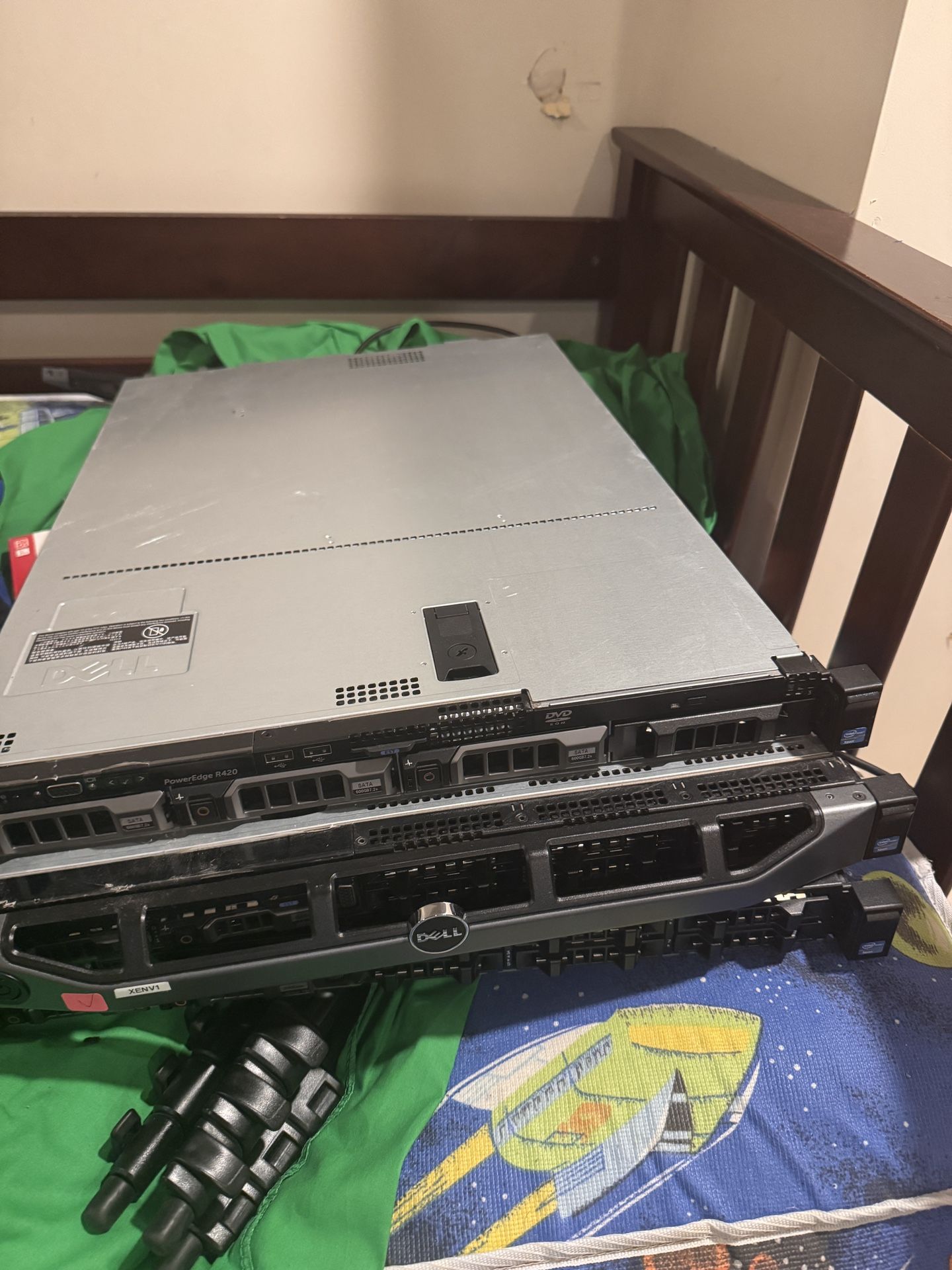 4 Dell R20 Servers