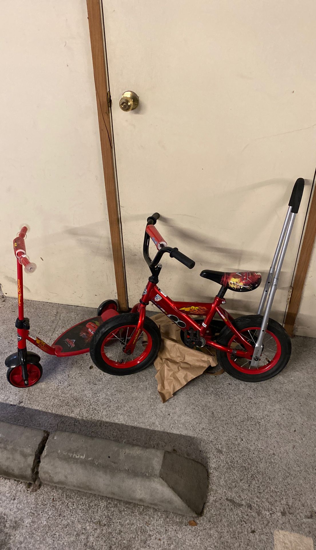 Kids bike and scooter