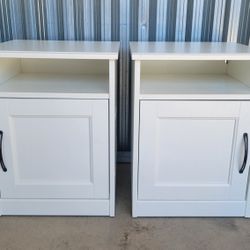 2 White Nightstands