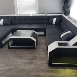 OBO: SofaDreams Luxury Houston XL U-Shape Sectional Sofa w/ LED Lights and Bed pullout.