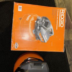 RIDGID 6 Gallon Air Compressor 150 Psi 