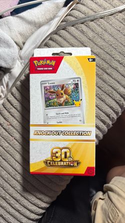 Pokémon knock out collection
