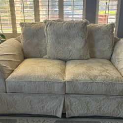 Elegant Sofa & Love Seat 