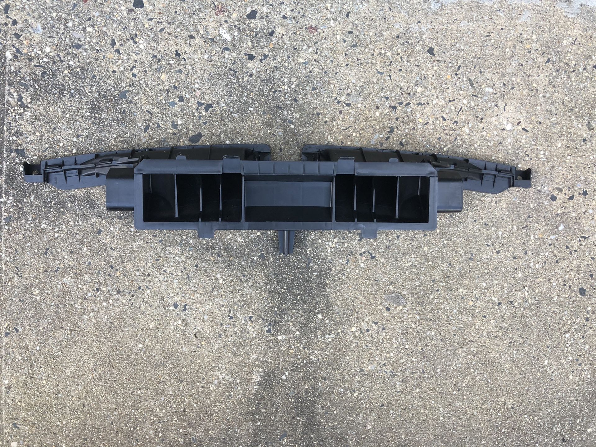 Infiniti G37 windshield AC vents