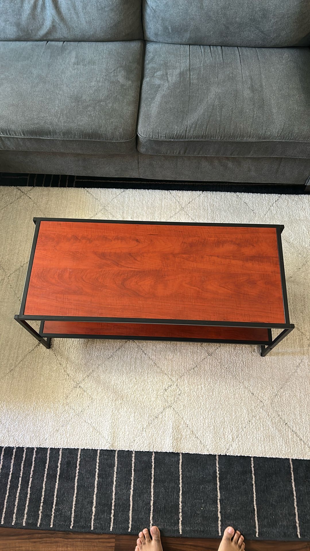  39 In x 17 In Coffee Table 
