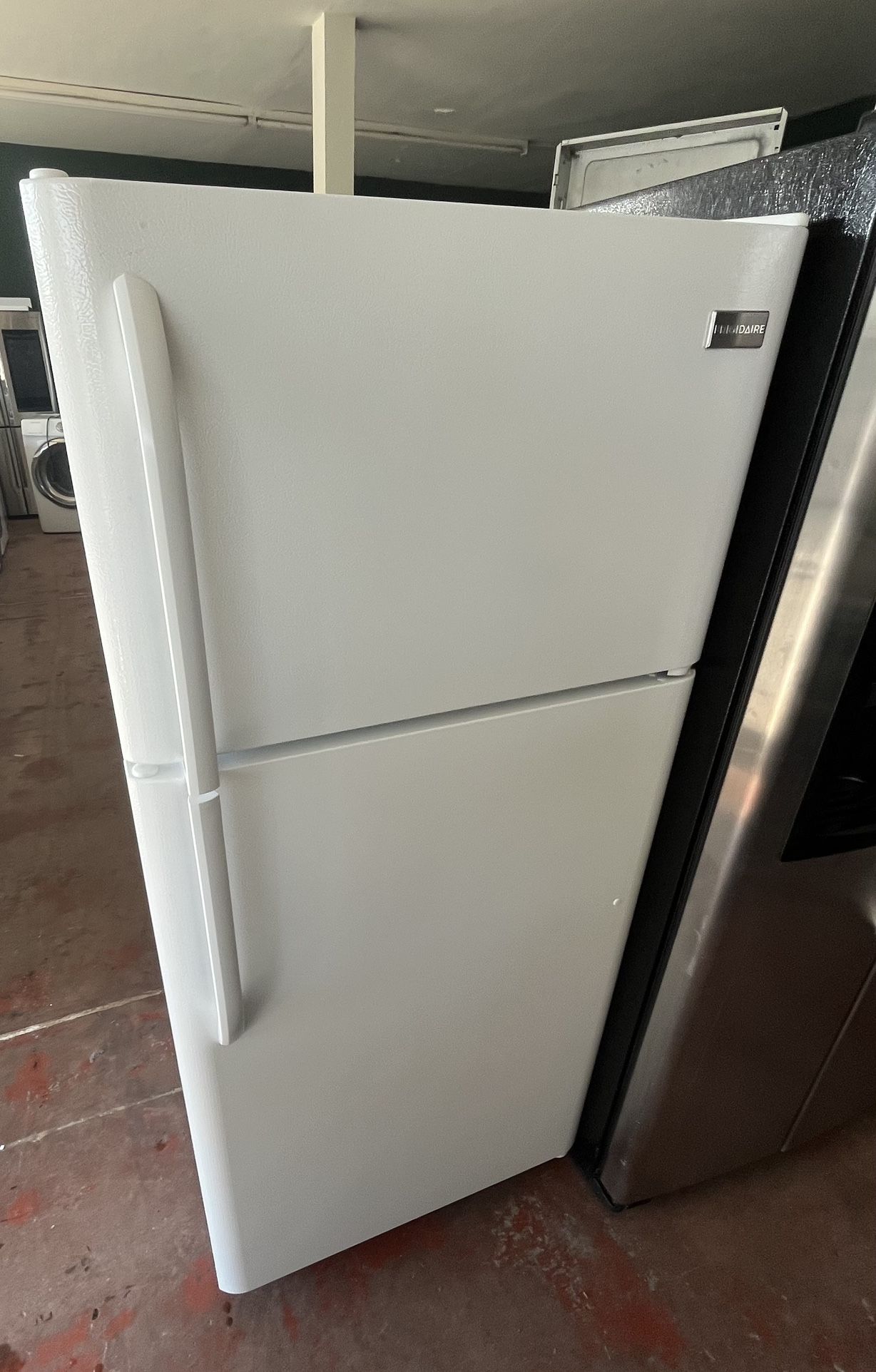 Frigidaire Apartment Sizes Refrigerator Used
