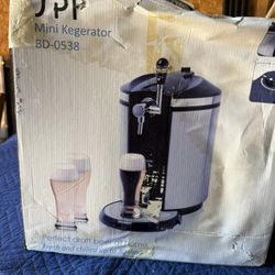 Sunpentown Mini Kegerator and Dispenser Stainless Steel, BD-0538