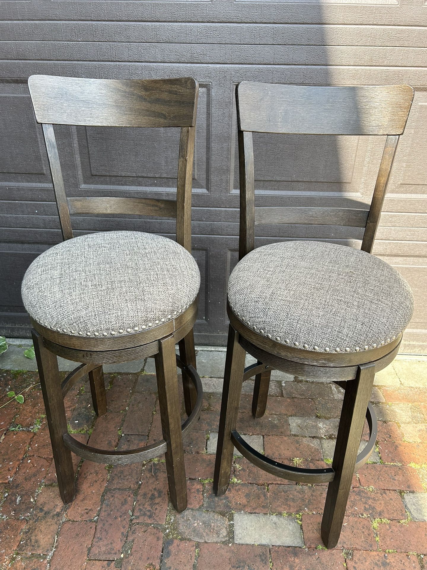 Ashley Furniture Swivel Bar Stools