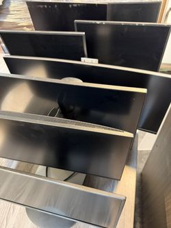 Preowned Computer Monitors