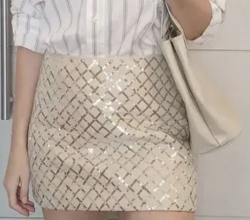 Benetton Cream Mini Skirt Quilted w Sequins Sz MEDIUM Party Sparkle Unique